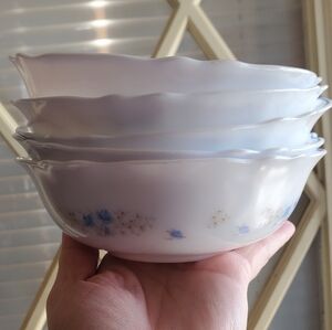 Arcopal France Set of 5 Vintage Floral Bowls